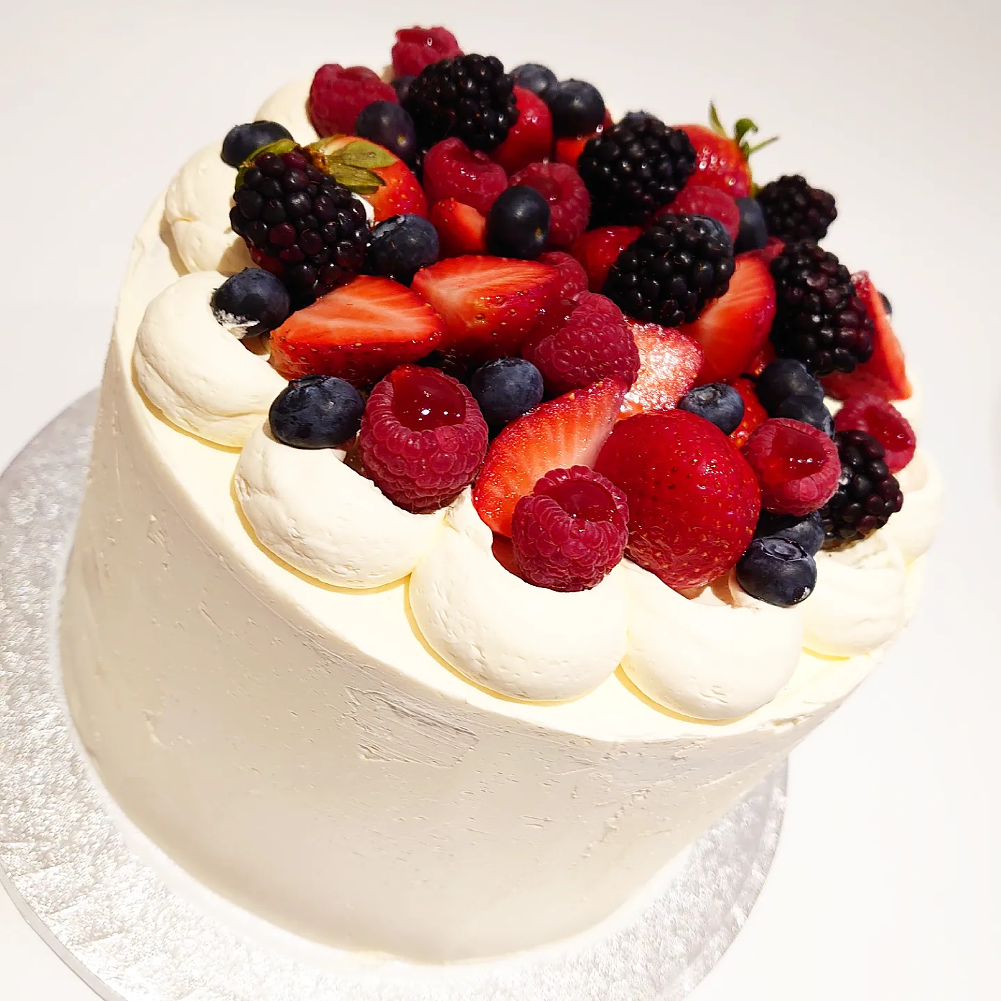 Strawberries & Cream Cake